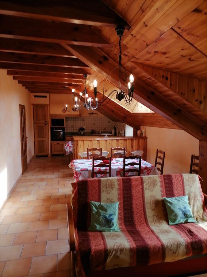 Gite A La Ferme Le Malzieu-Ville エクステリア 写真
